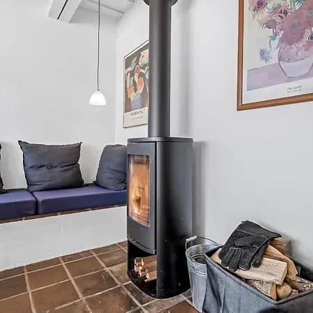 Holiday home Adils - 5m From The Sea By Interhome
