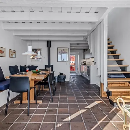 Holiday home Adils - 5m From The Sea By Interhome *